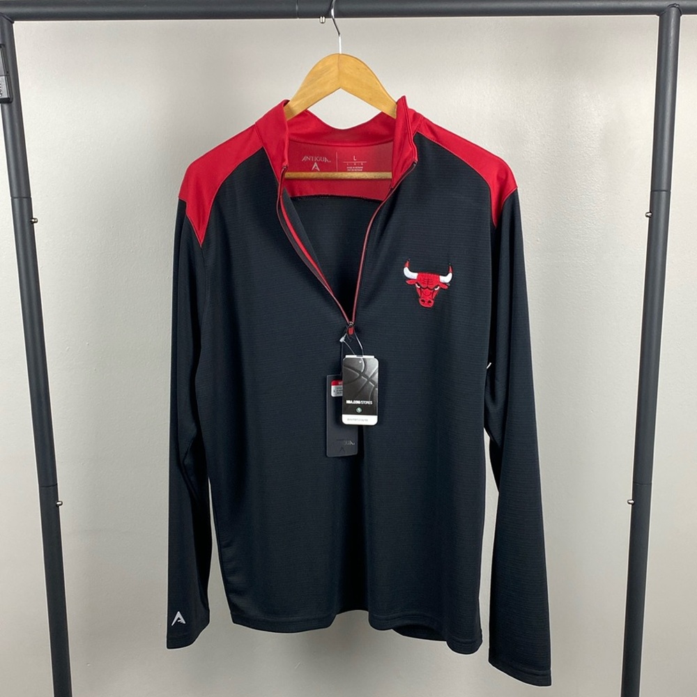 Antigua Chicago bulls 1/4 zip long sleeve men’s Large